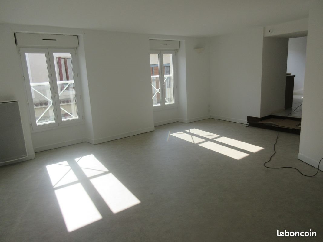 Appartement à louer, 89m², Champdeniers-Saint-Denis