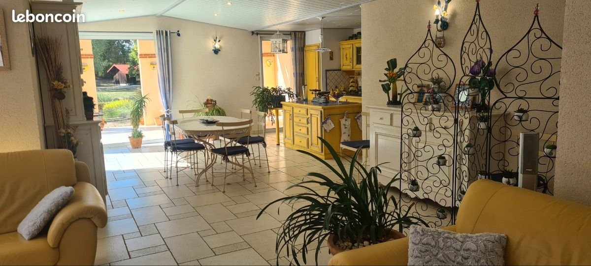 Maison à vendre, 205m², La Chapelle-Saint-Laurent