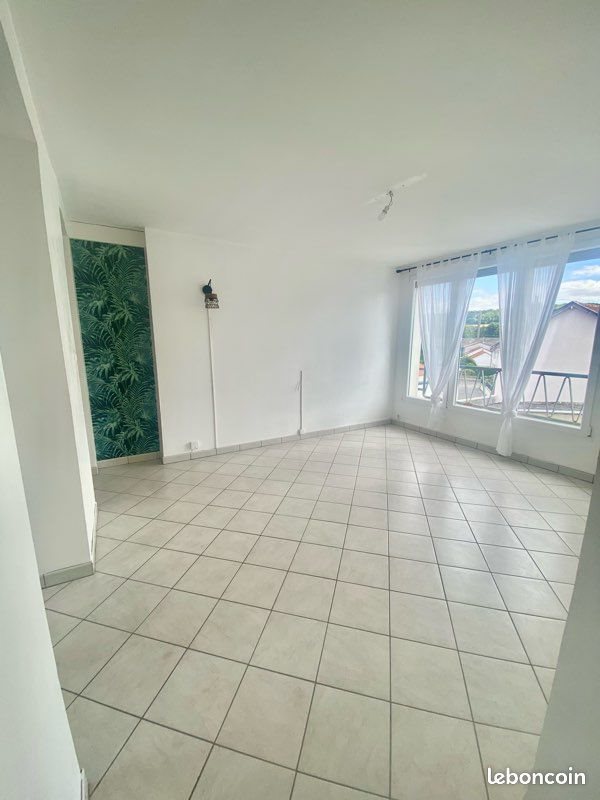 Appartement à louer, 55m², Charleville-Mézières