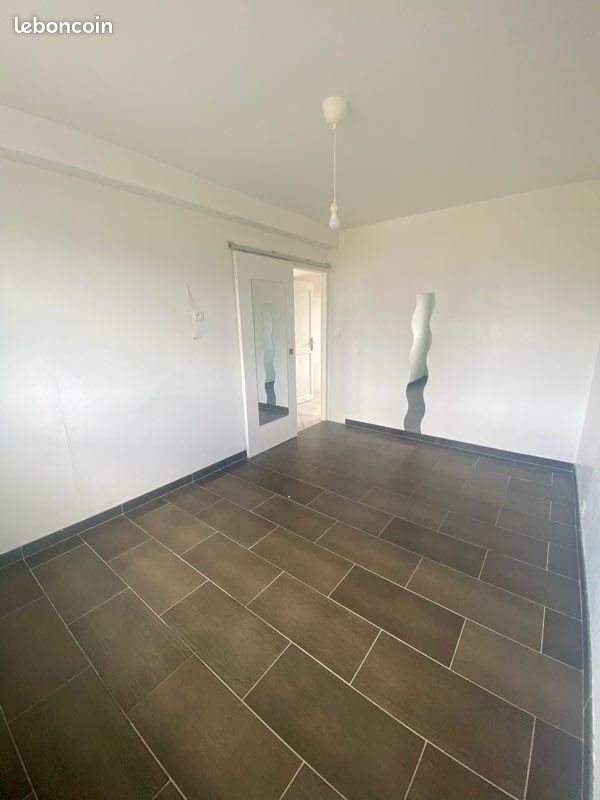 Appartement à louer, 55m², Charleville-Mézières