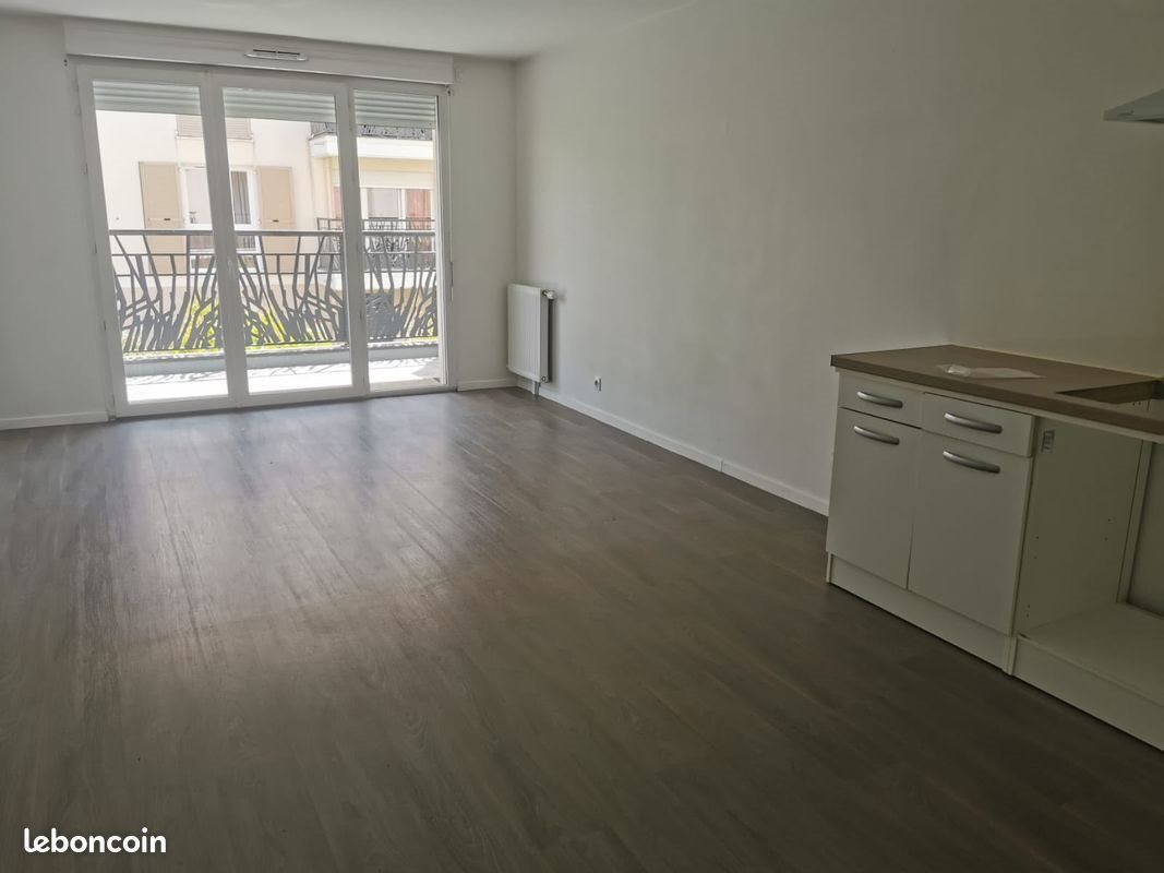 Appartement à louer, 42m², Pontault-Combault