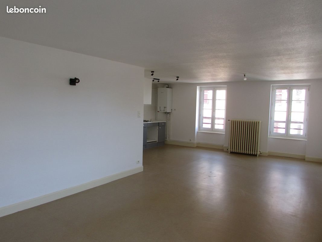 Appartement à louer, 76m², Brioude