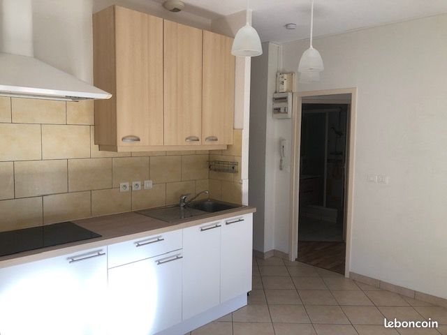 Appartement à louer, 28m², Oyonnax