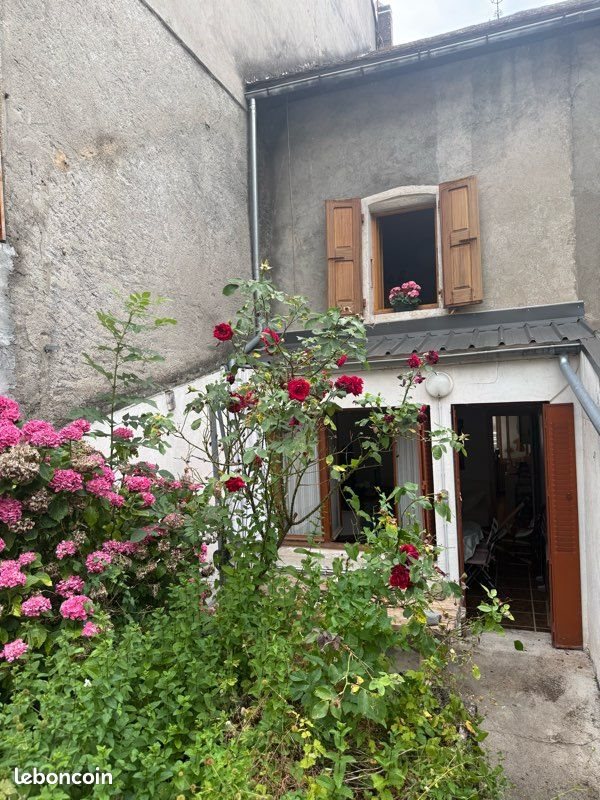 Maison à vendre, 80m², Corps