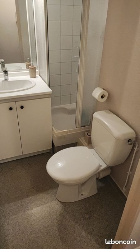 Appartement à louer, 18m², Nîmes