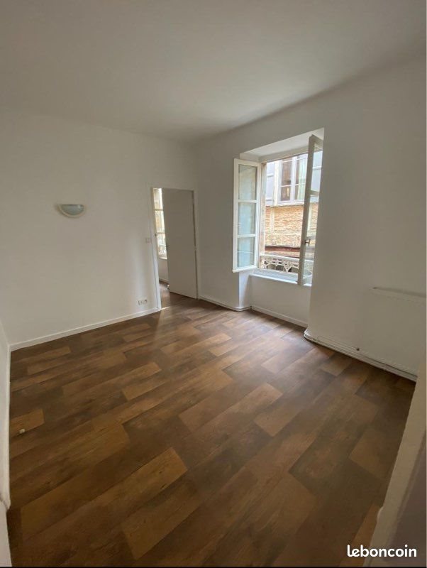 Appartement à louer, 55m², Figeac