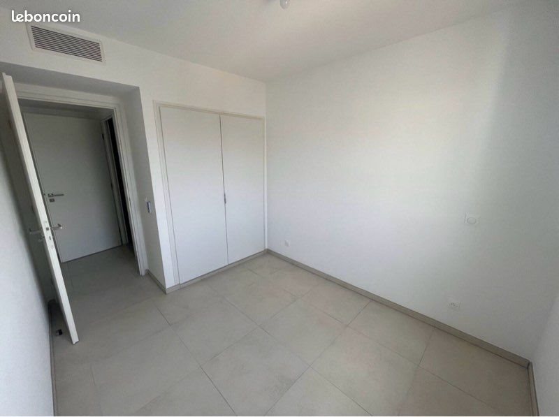 Appartement à louer, 60m², Marseille 8ème