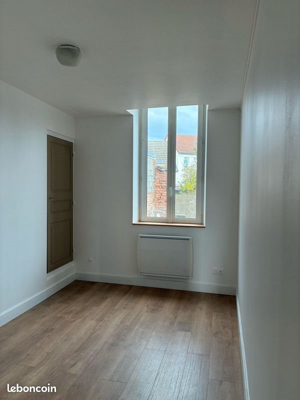 Appartement à louer, 28m², Moulins