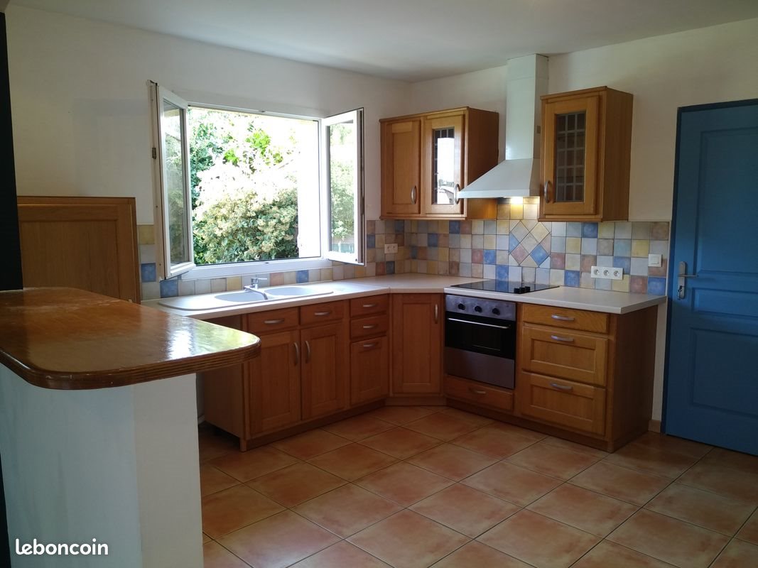 Maison à louer, 92m², Sommières