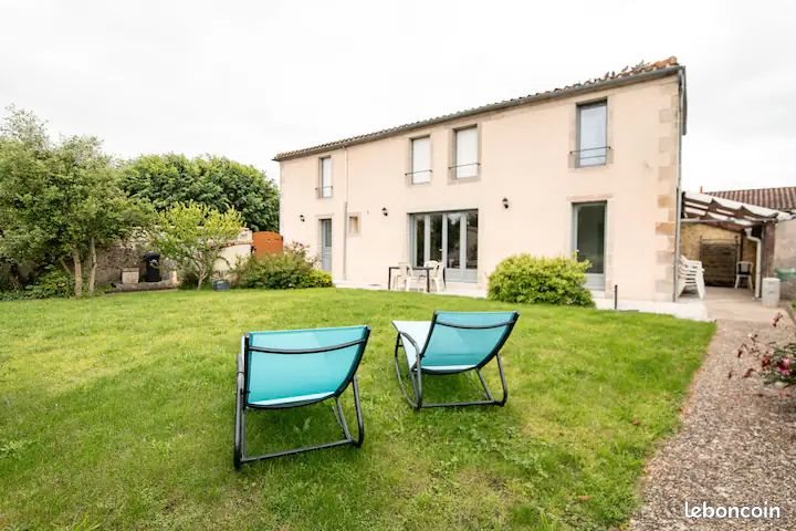 Maison à louer, 129m², Mortagne-sur-Sèvre