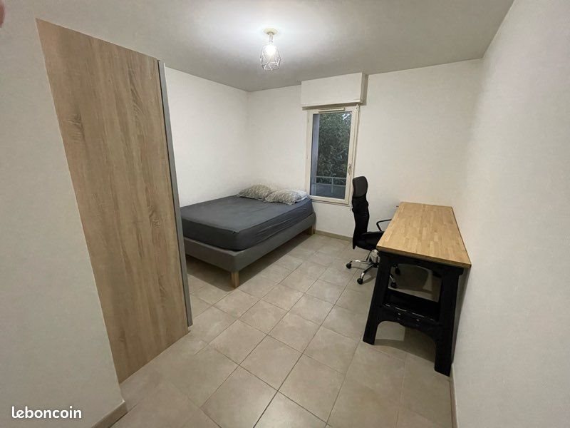 Appartement à louer, 42m², Peyrolles-en-Provence