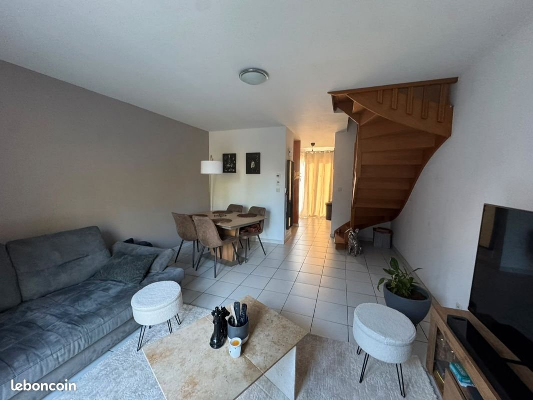 Maison à louer, 61m², Saint-Etienne-du-Grès