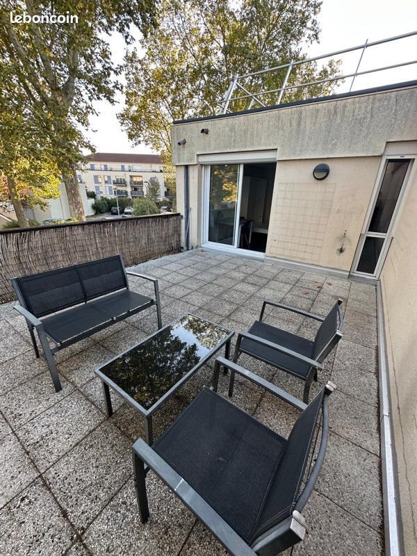 Appartement à louer, 31m², Evry