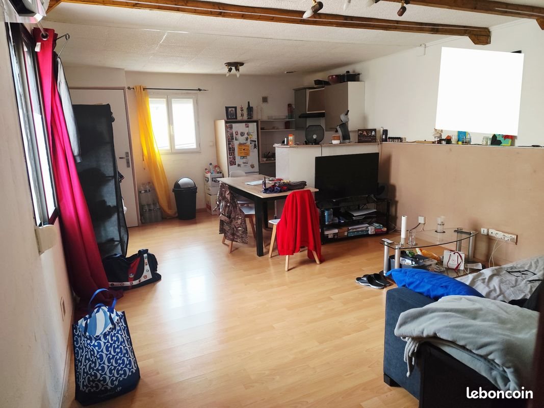 Appartement à louer, 42m², Nîmes