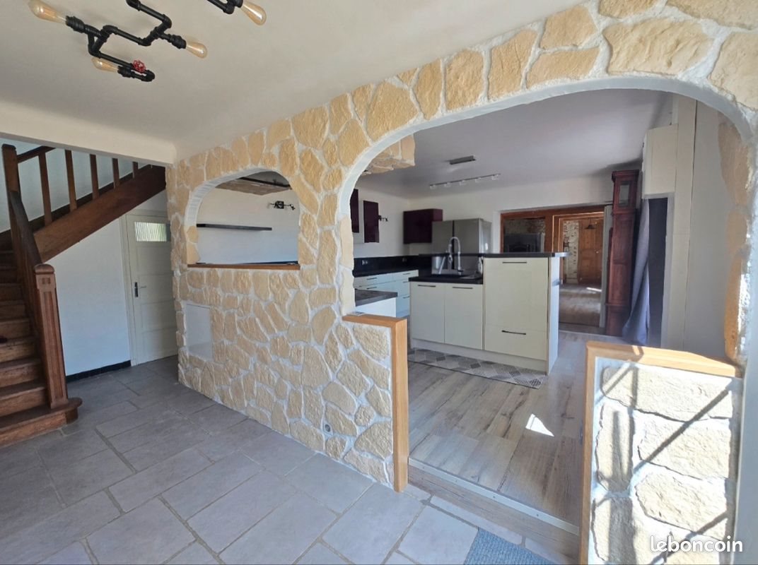 Maison à vendre, 200m², Ébreuil