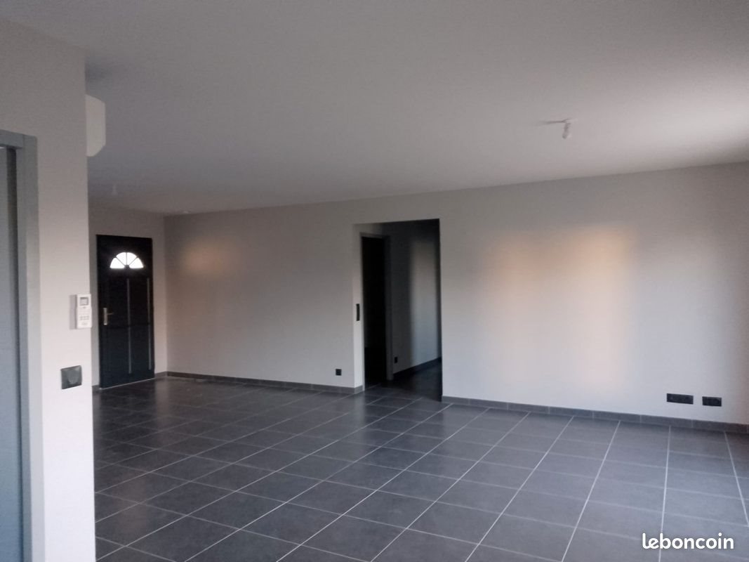 Maison à louer, 105m², Montayral