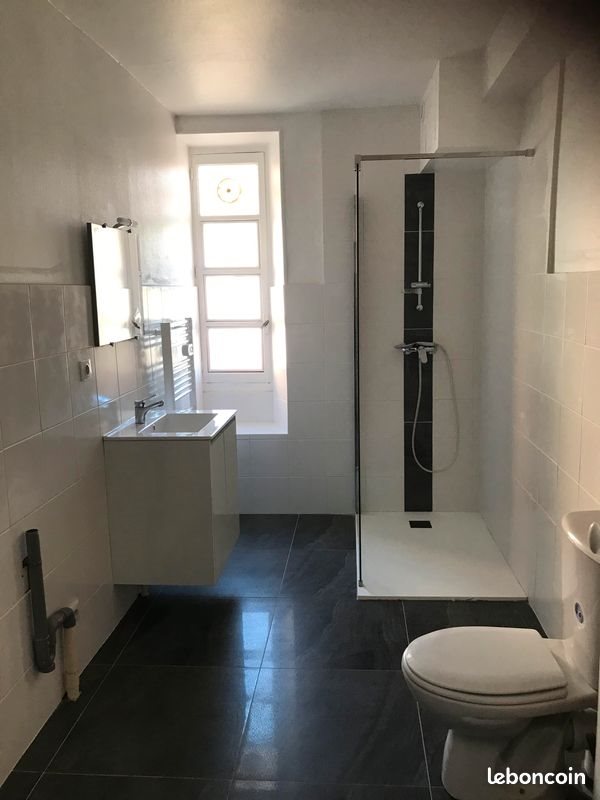 Appartement à louer, 56m², Montferrat