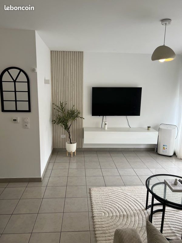 Appartement à louer, 50m², Marseille 8ème
