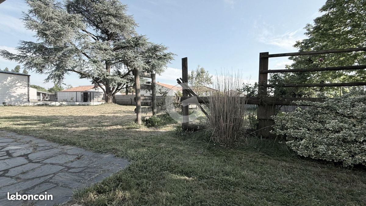 Maison à vendre, 120m², Nieul-le-Dolent