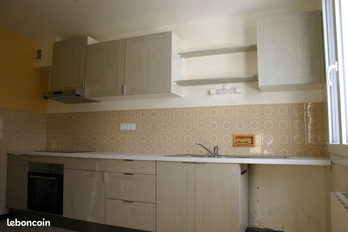 Appartement à louer, 72m², Malijai