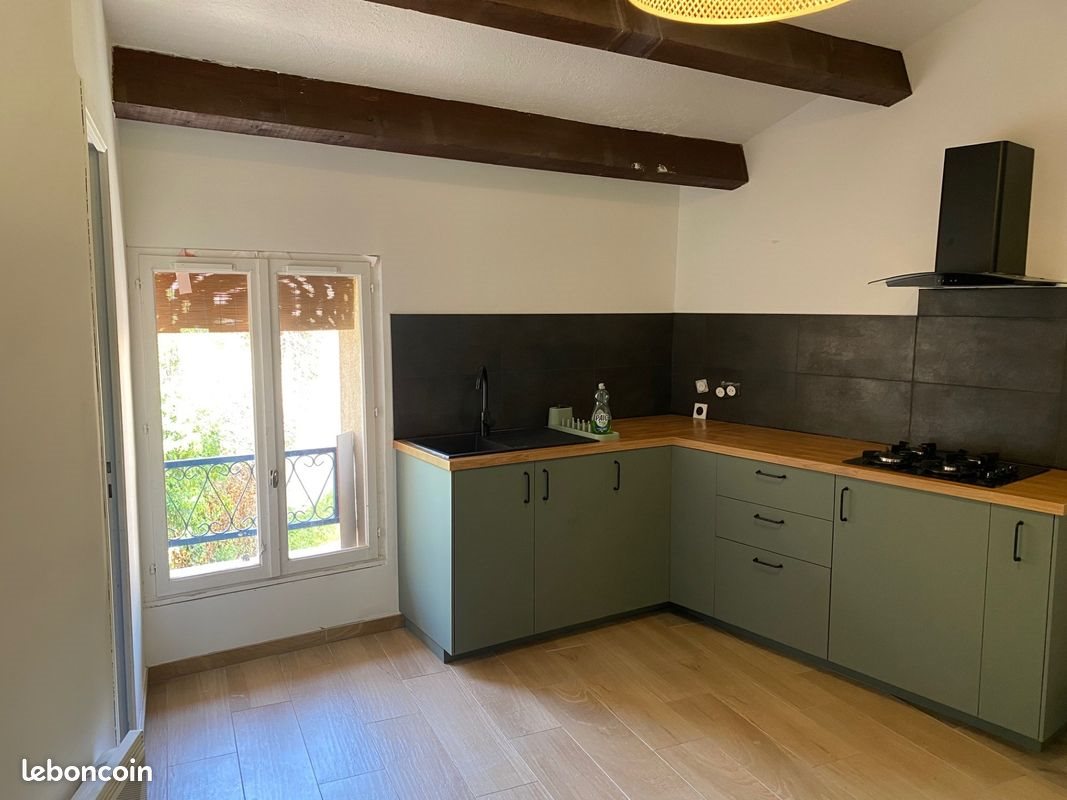 Appartement à louer, 50m², Trets