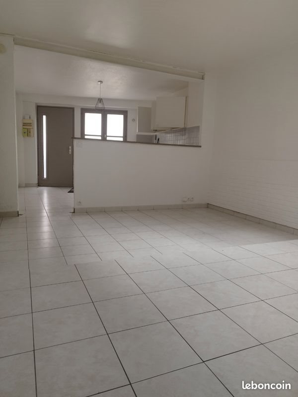 Maison à louer, 49m², Sens