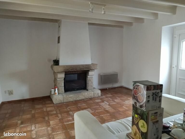 Maison à louer, 75m², Tréglamus