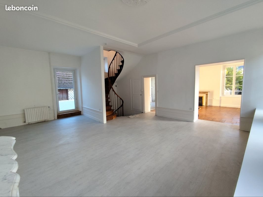 Appartement à louer, 170m², Buzançais