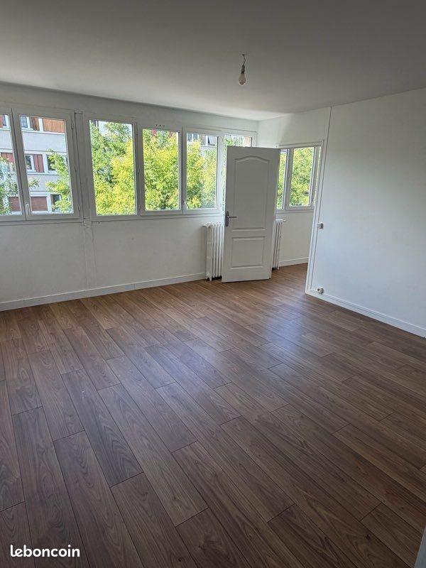 Appartement à louer, 64m², Montreuil
