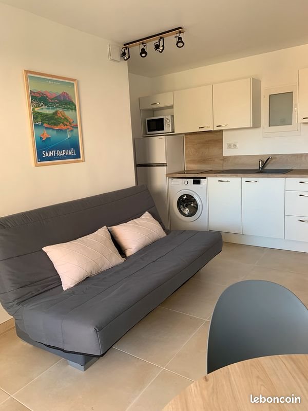 Appartement à louer, 25m², Roquebrune-sur-Argens