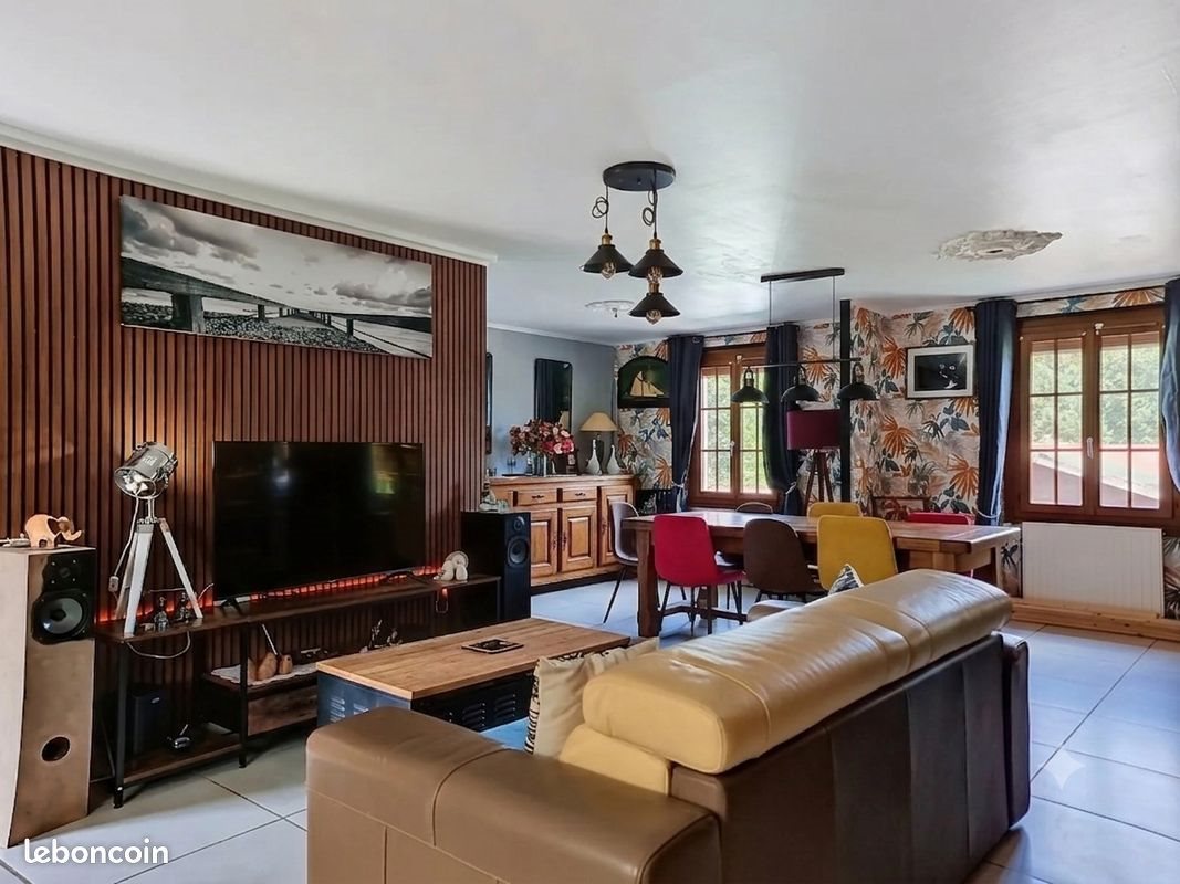 Maison à louer, 170m², Val-de-Scie
