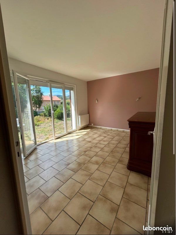 Maison à vendre, 82m², Saint-Genès-Champanelle