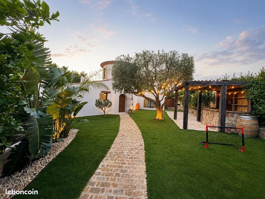 Maison à louer, 200m², Bandol