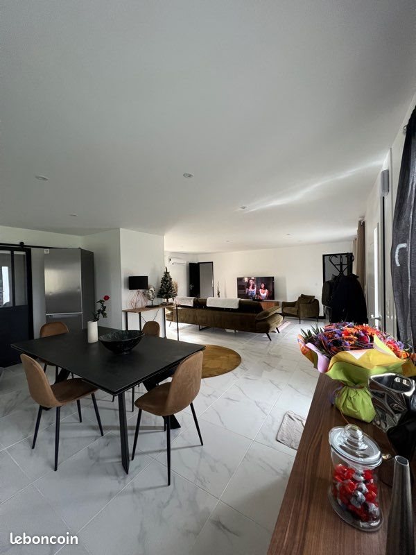Maison à louer, 90m², Lamillarié