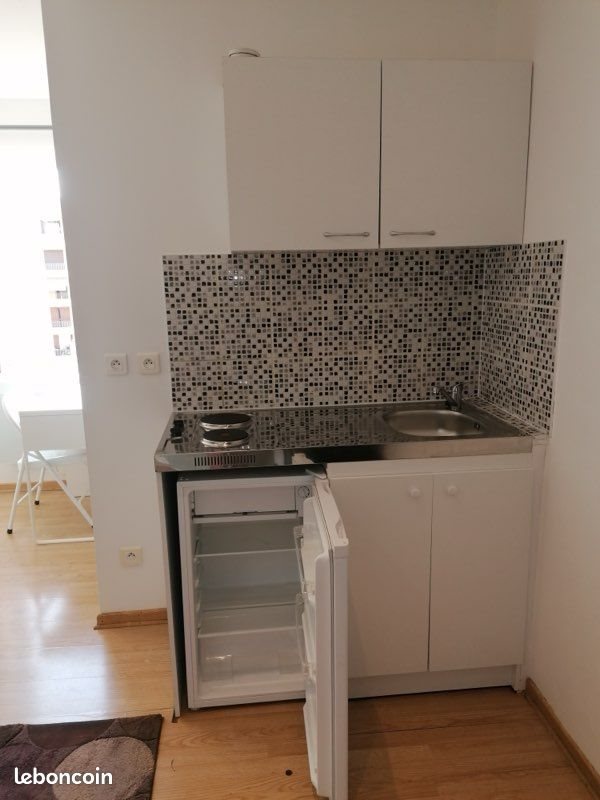 Appartement à louer, 18m², Nîmes