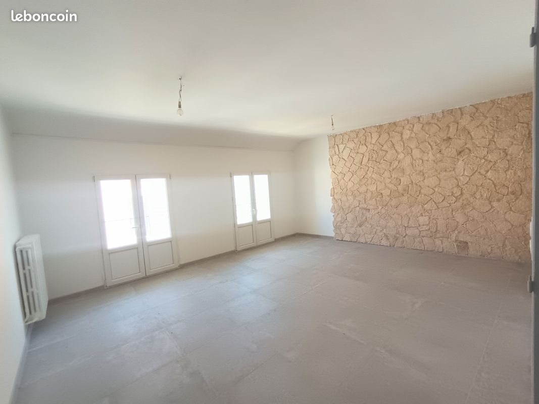 Appartement à louer, 106m², Orange