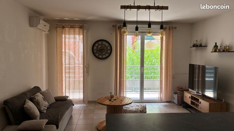 Appartement à louer, 45m², Saint-André-de-la-Roche