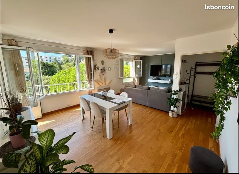 Appartement à louer, 70m², La Ciotat
