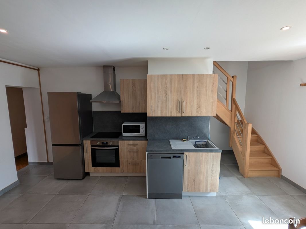 Appartement à louer, 71m², Saint-Point-Lac