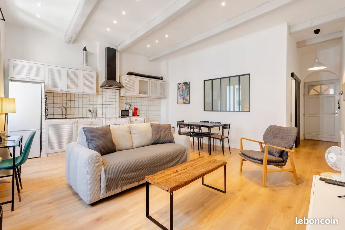 Appartement à louer, 45m², Marseille 7ème