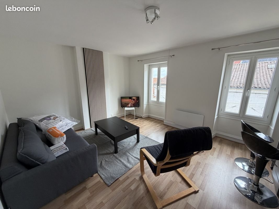Appartement à louer, 29m², Cognac