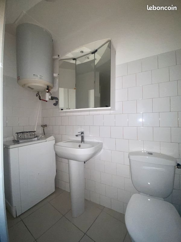 Appartement à louer, 40m², Montfrin