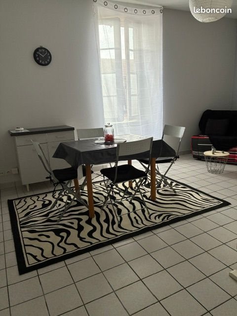Appartement à louer, 25m², Aurillac