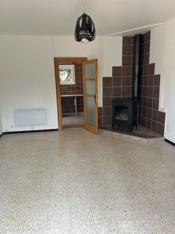 Maison à louer, 70m², Rocbaron