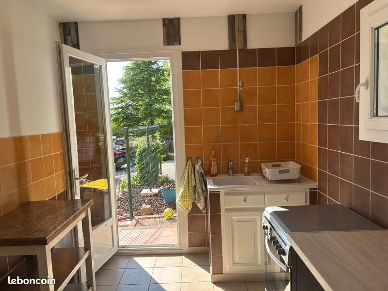 Maison à louer, 70m², Rocbaron