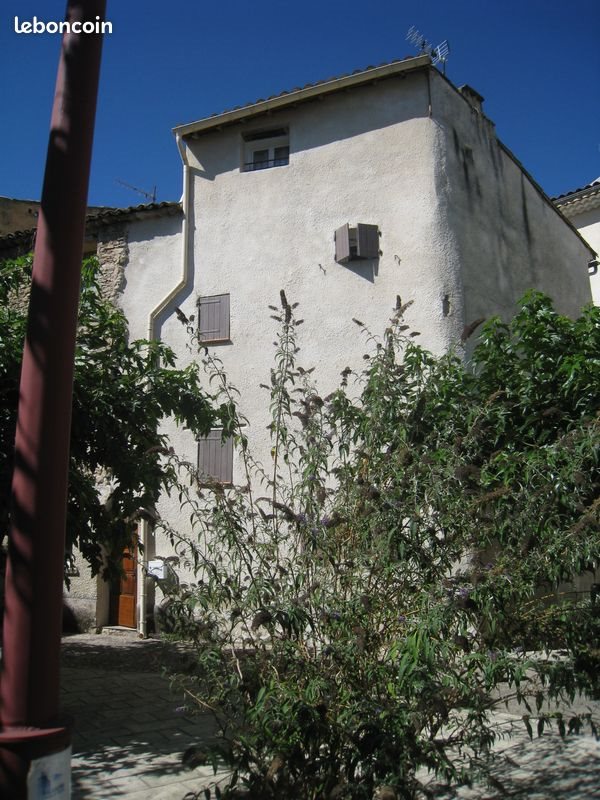 Maison à louer, 80m², Malaucène