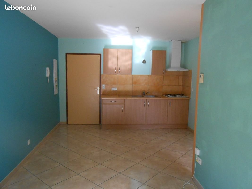 Appartement à louer, 37m², Montrond