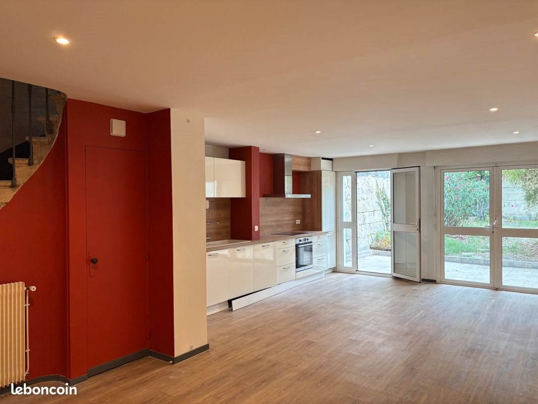 Maison à louer, 150m², Bordeaux