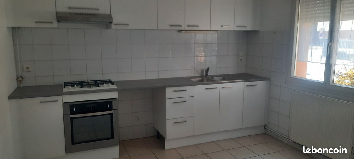 Maison à louer, 99m², Saint-Bonnet-de-Mure