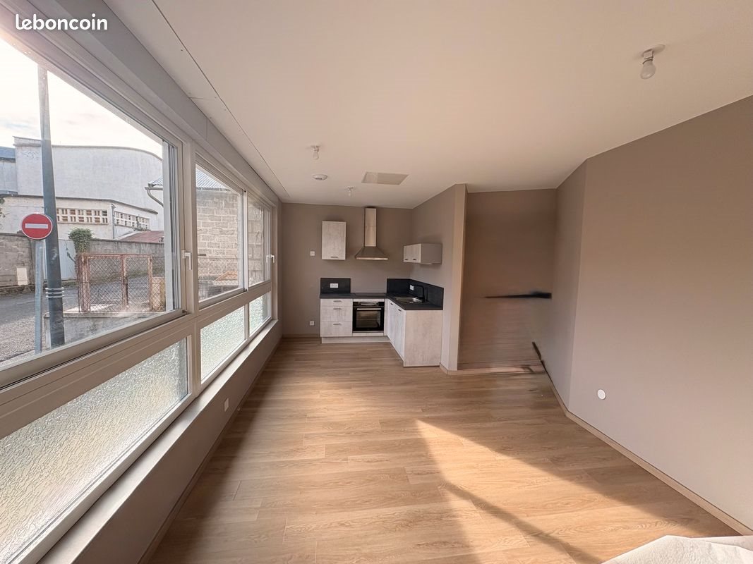 Appartement à louer, 43m², Saint-Flour